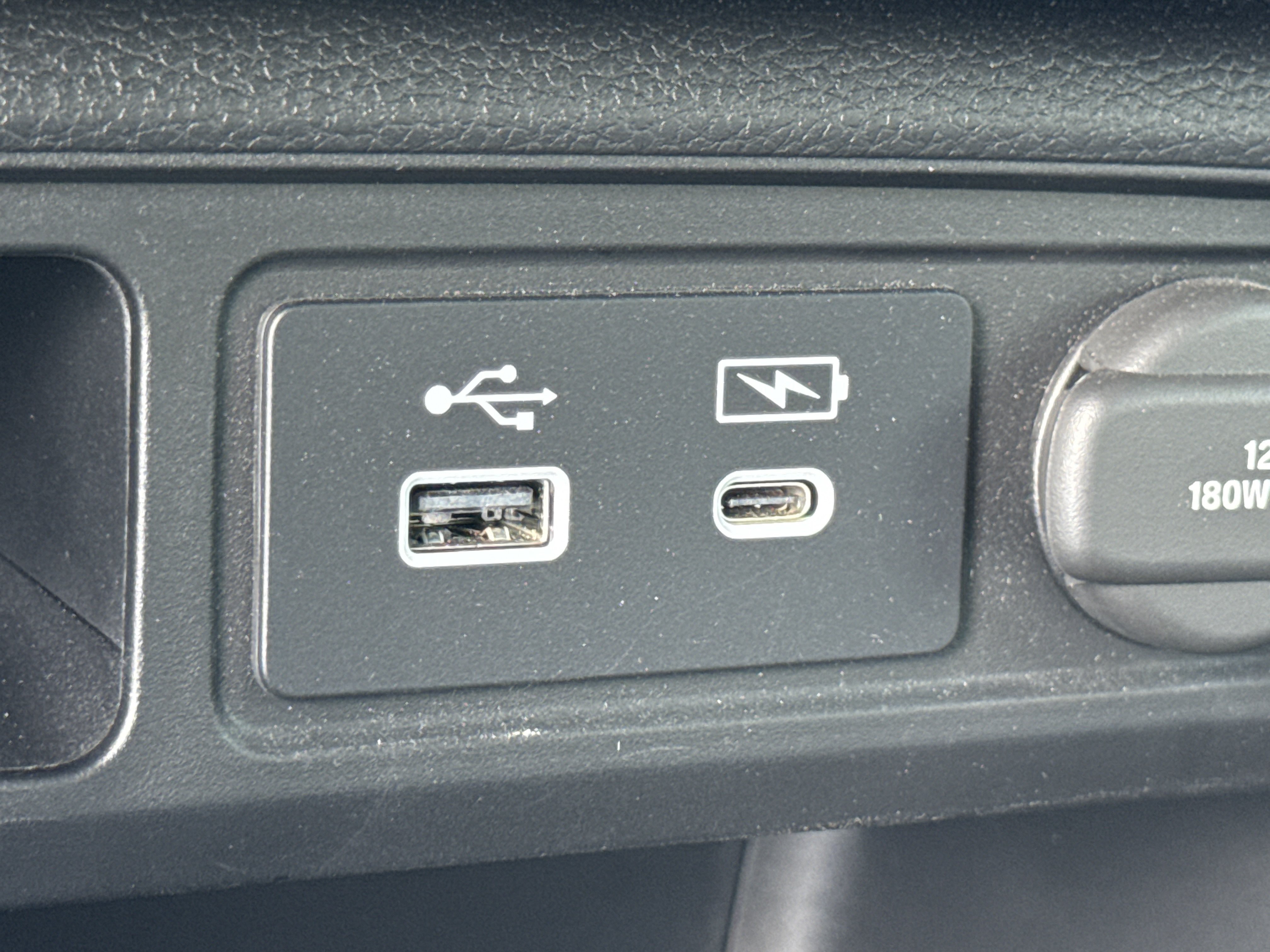 Certified 2024 Honda Pilot Touring image 32