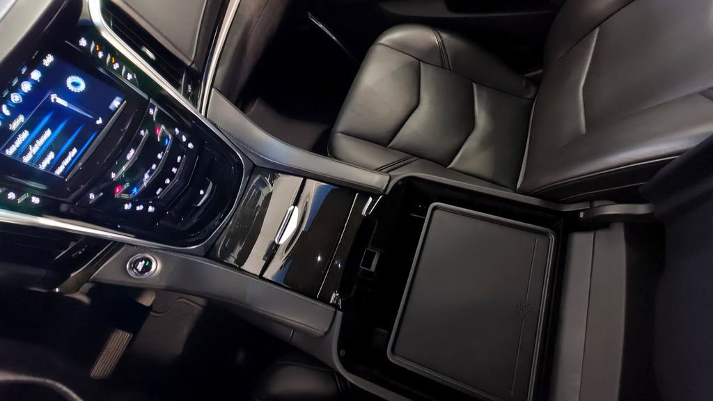 Used 2019 Cadillac Escalade Platinum AWD/4WD image 46