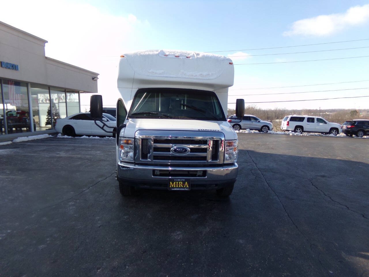 Used 2019 Ford E-450 and Econoline 450 Super Duty w/ Shuttle Bus Prep Package RWD image 4