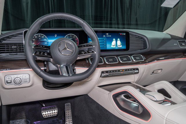 New 2026 Mercedes-Benz GLS 450 4MATIC image 20