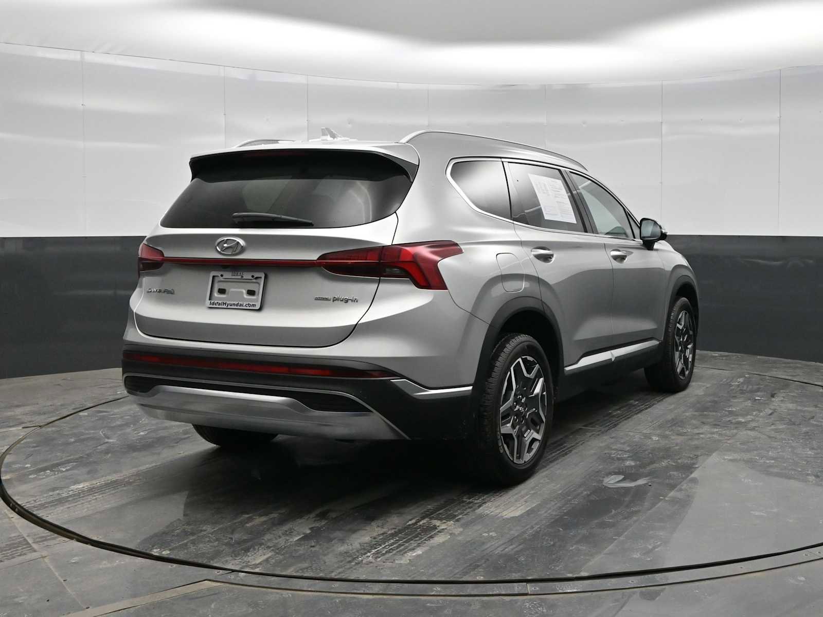 Used 2023 Hyundai Santa Fe Limited image 9