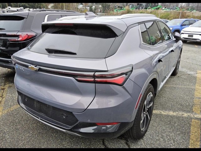 Used 2025 Chevrolet Equinox EV LT image 4