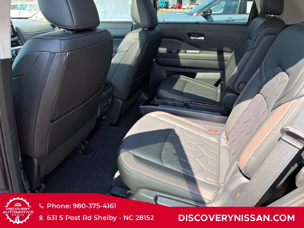 New 2026 Nissan Pathfinder Platinum AWD/4WD image 29