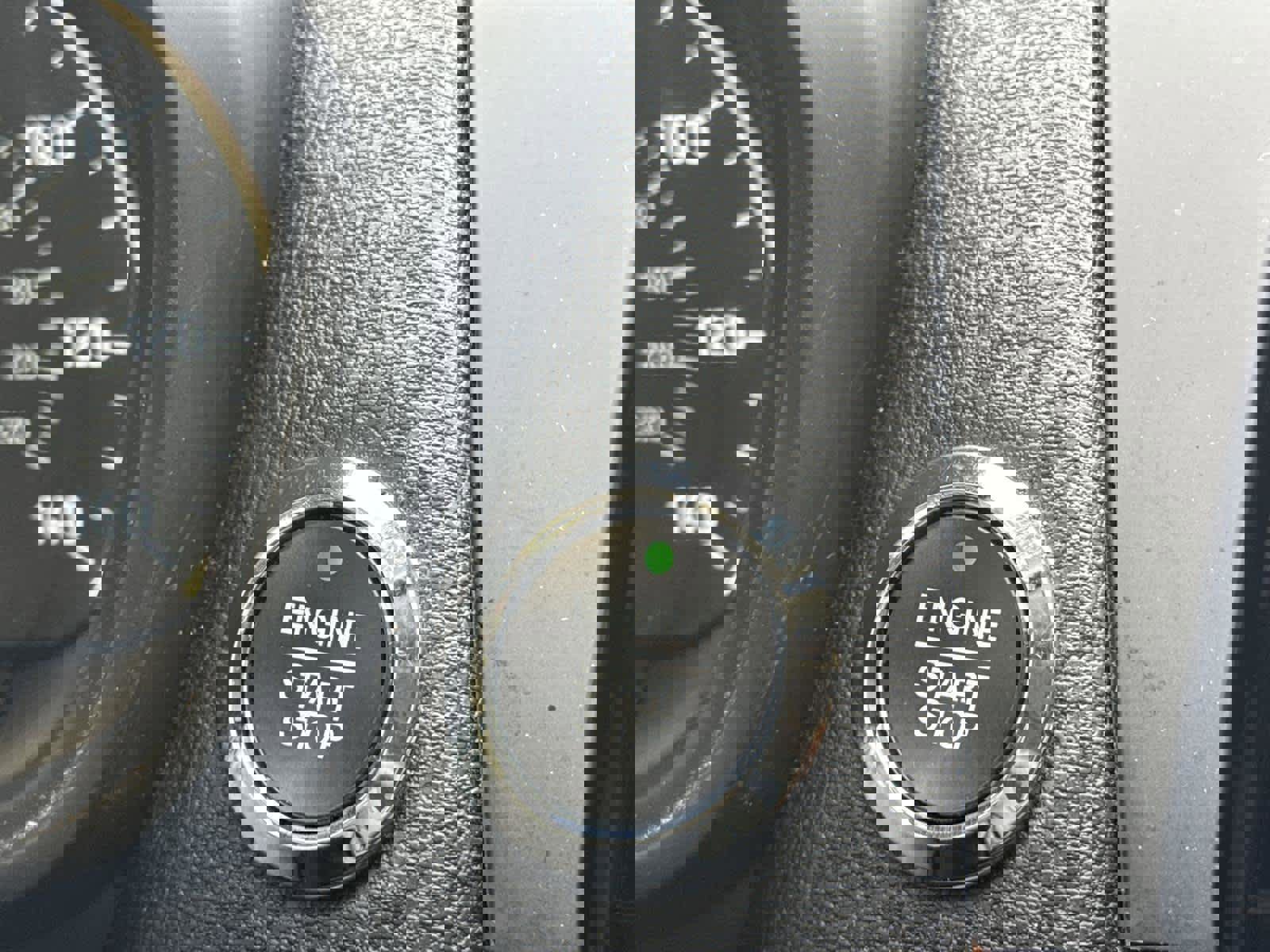 Used 2022 Ford EcoSport SE w/ SE Convenience Package image 29