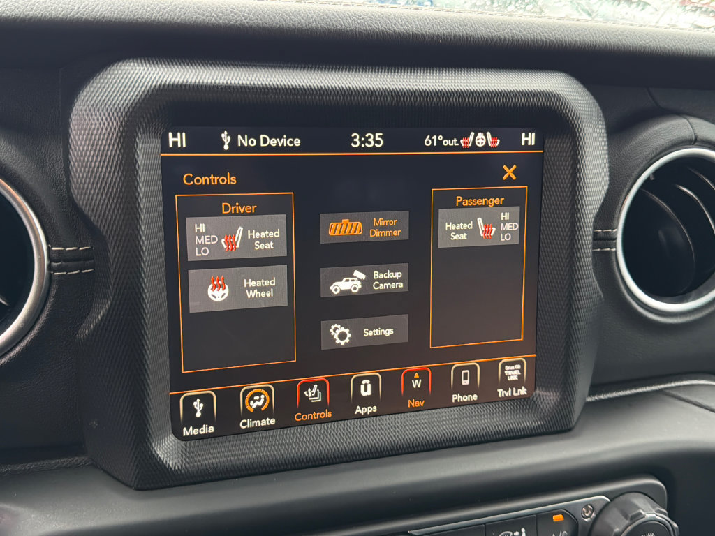 Used 2023 Jeep Wrangler Unlimited Sahara w/ Cold Weather Group AWD/4WD image 33