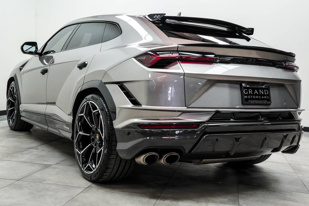 Used 2024 Lamborghini Urus Performante AWD/4WD image 12
