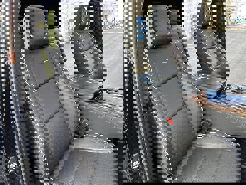 Used 2021 Cadillac Escalade Premium Luxury w/ LPO, Illumination Package image 42