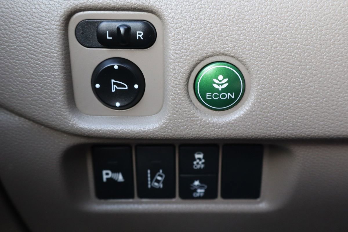 Used 2016 Honda Pilot Elite image 31