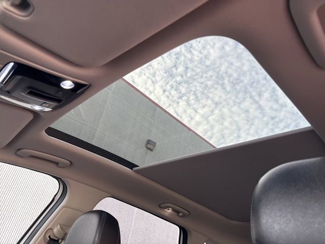 Certified 2022 Kia Sorento S w/ Panoramic Sunroof Package image 30