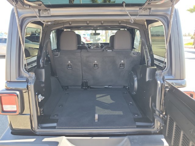 Used 2022 Jeep Wrangler Unlimited Sport AWD/4WD image 27
