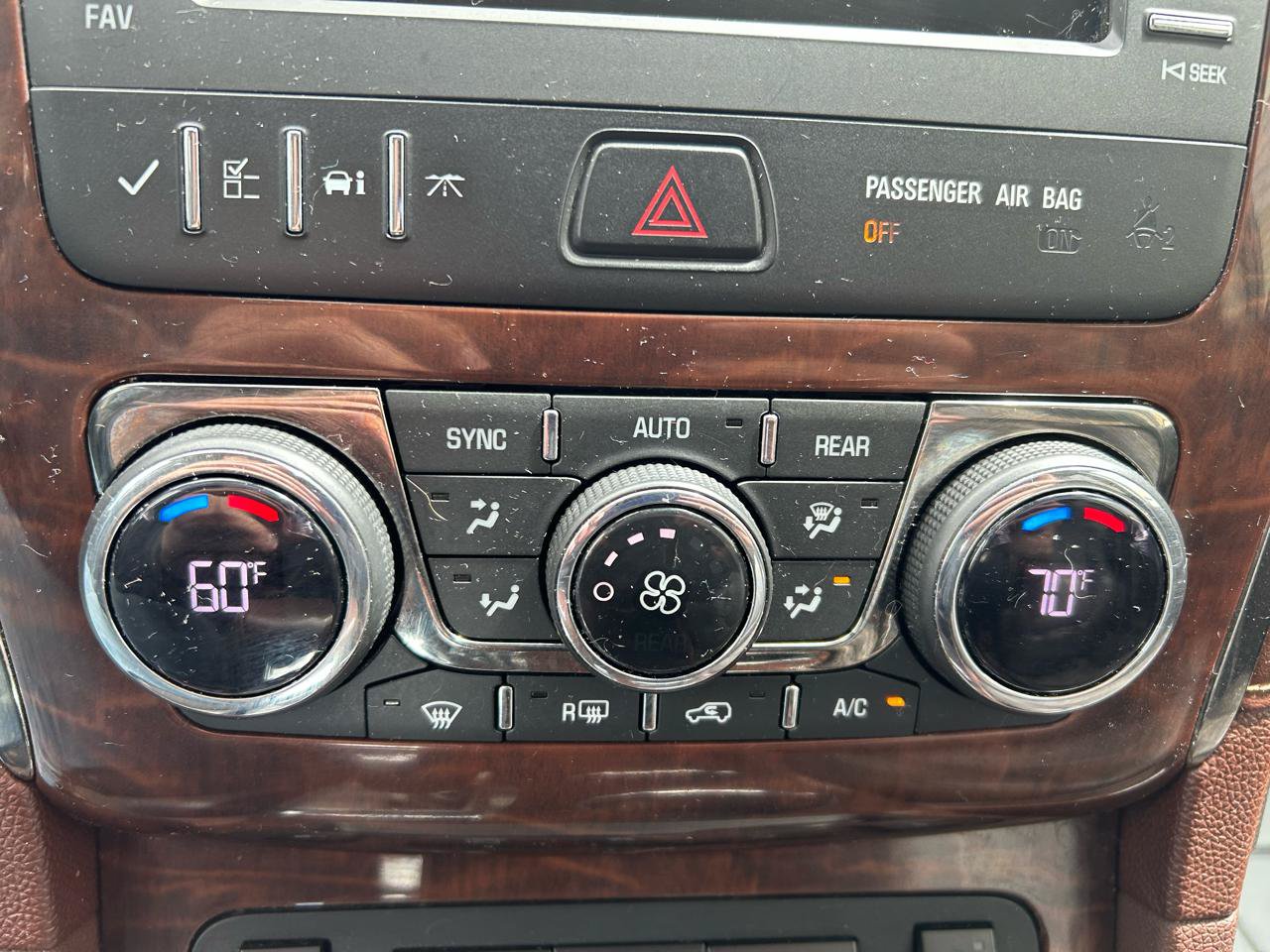 Used 2013 Buick Enclave Leather FWD image 25
