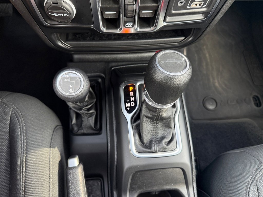 Used 2022 Jeep Gladiator Sport image 27