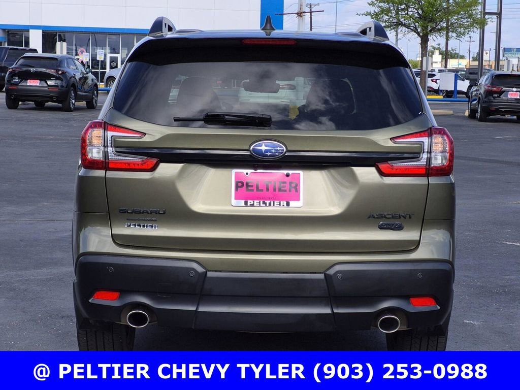 Used 2024 Subaru Ascent Onyx Edition image 5