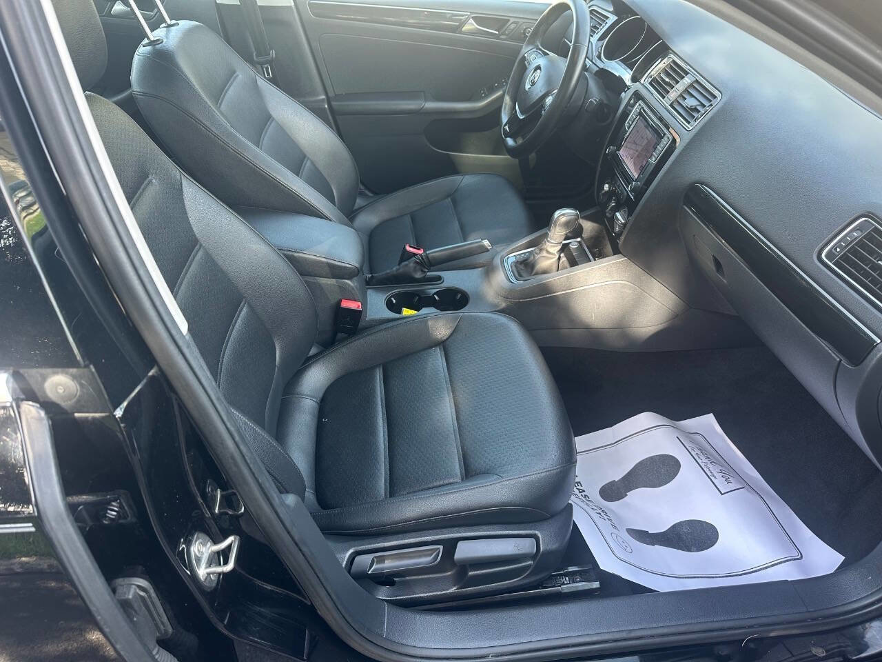 Used 2016 Volkswagen Jetta SEL Premium image 10