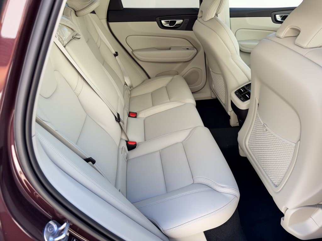 New 2027 Volvo XC60 B5 Ultra AWD/4WD image 29