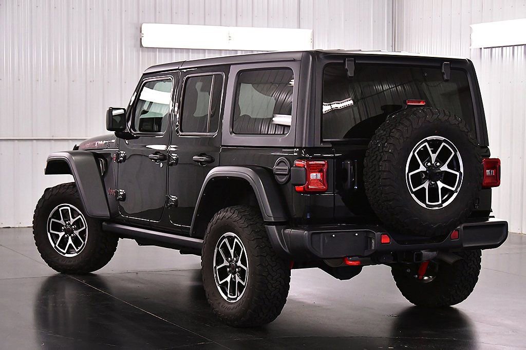 Used 2024 Jeep Wrangler Unlimited Rubicon image 5