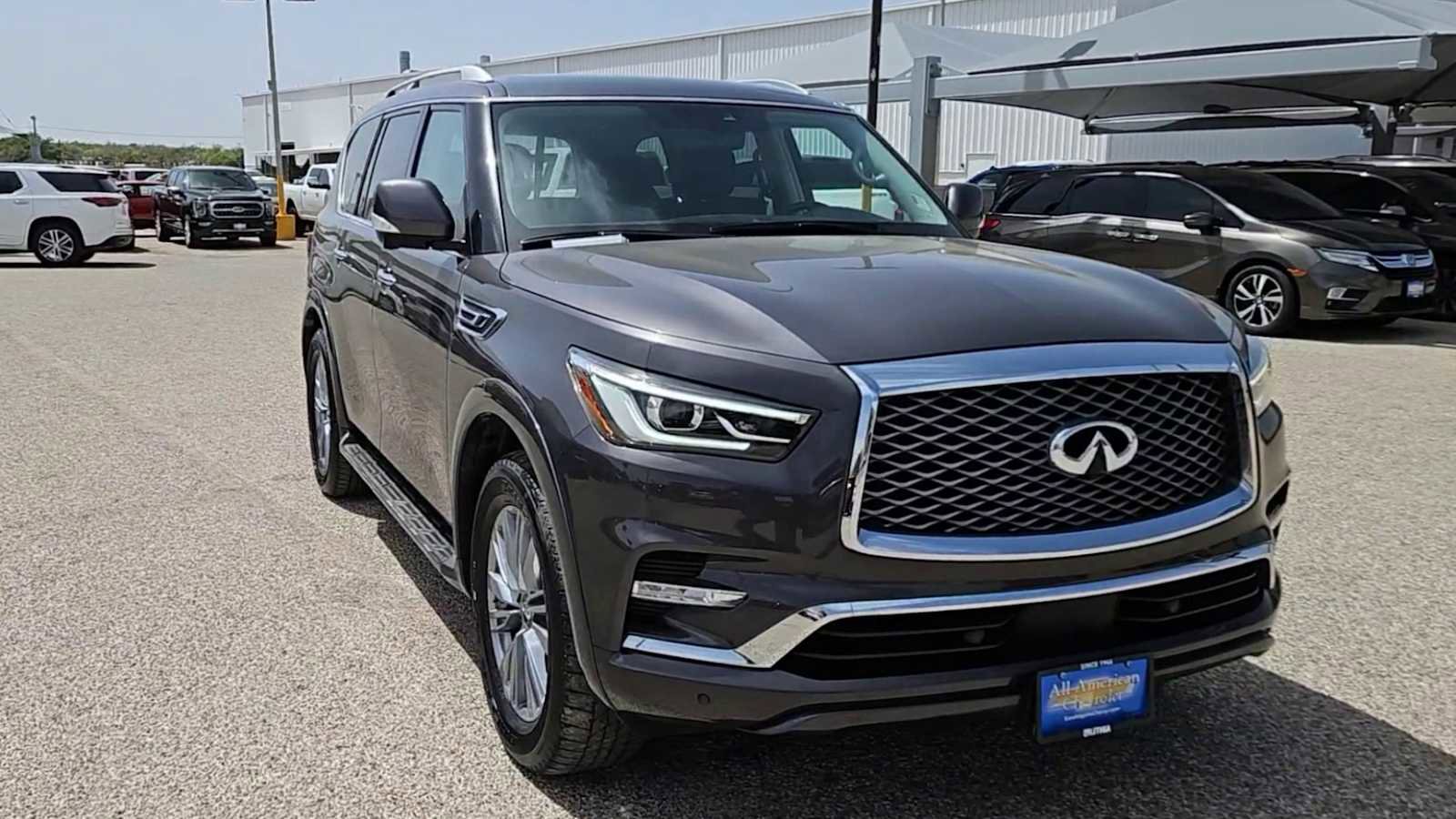 Used 2024 INFINITI QX80 Luxe AWD/4WD image 2