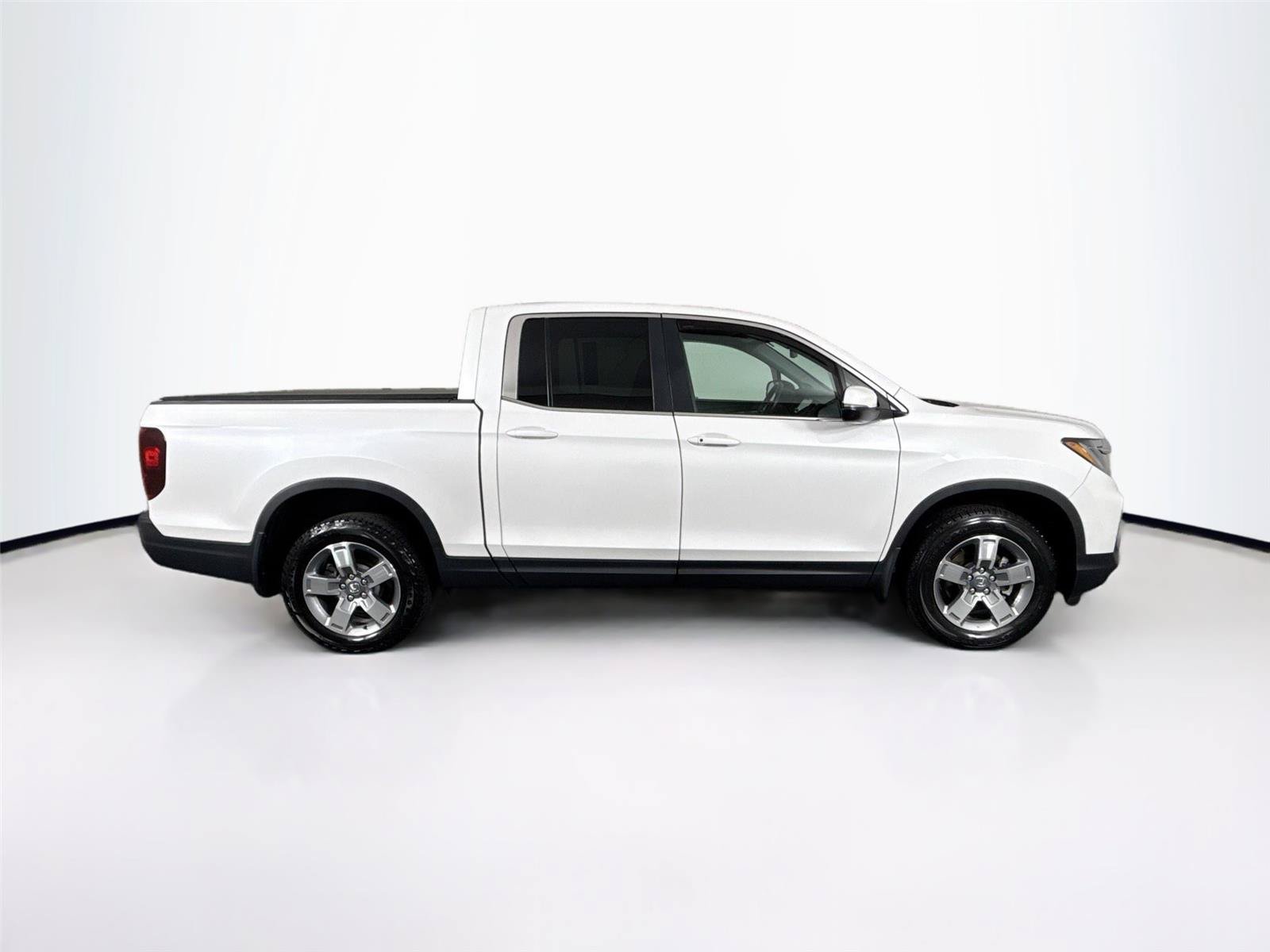 Used 2025 Honda Ridgeline RTL image 11