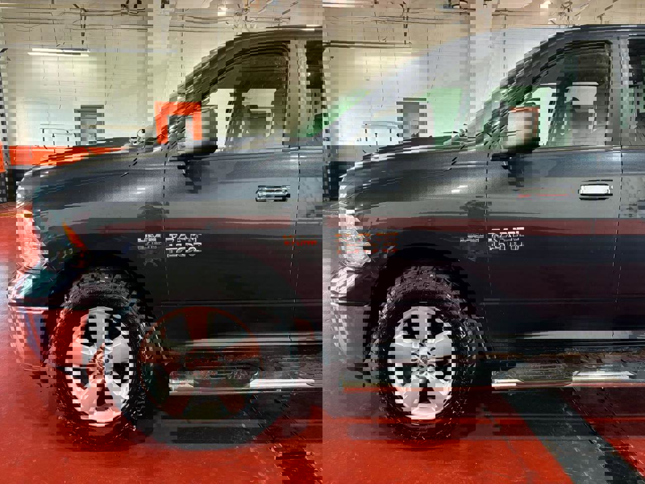 Used 2016 RAM 1500 Classic SLT image 12