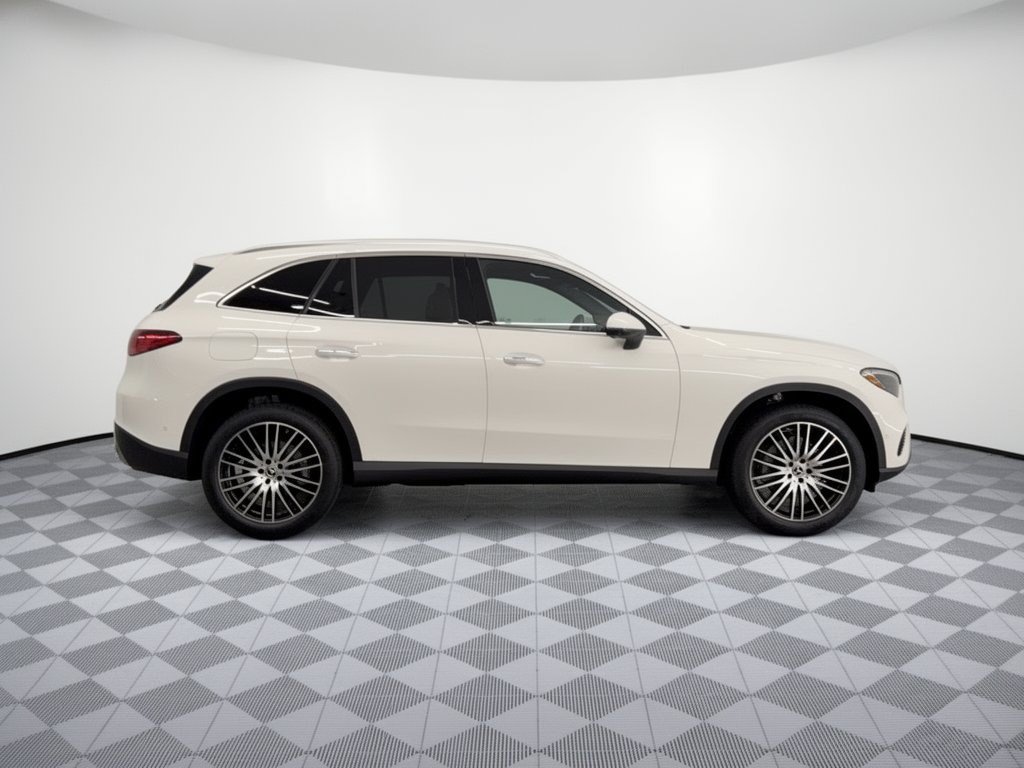 Used 2027 Mercedes-Benz GLC 300 image 8