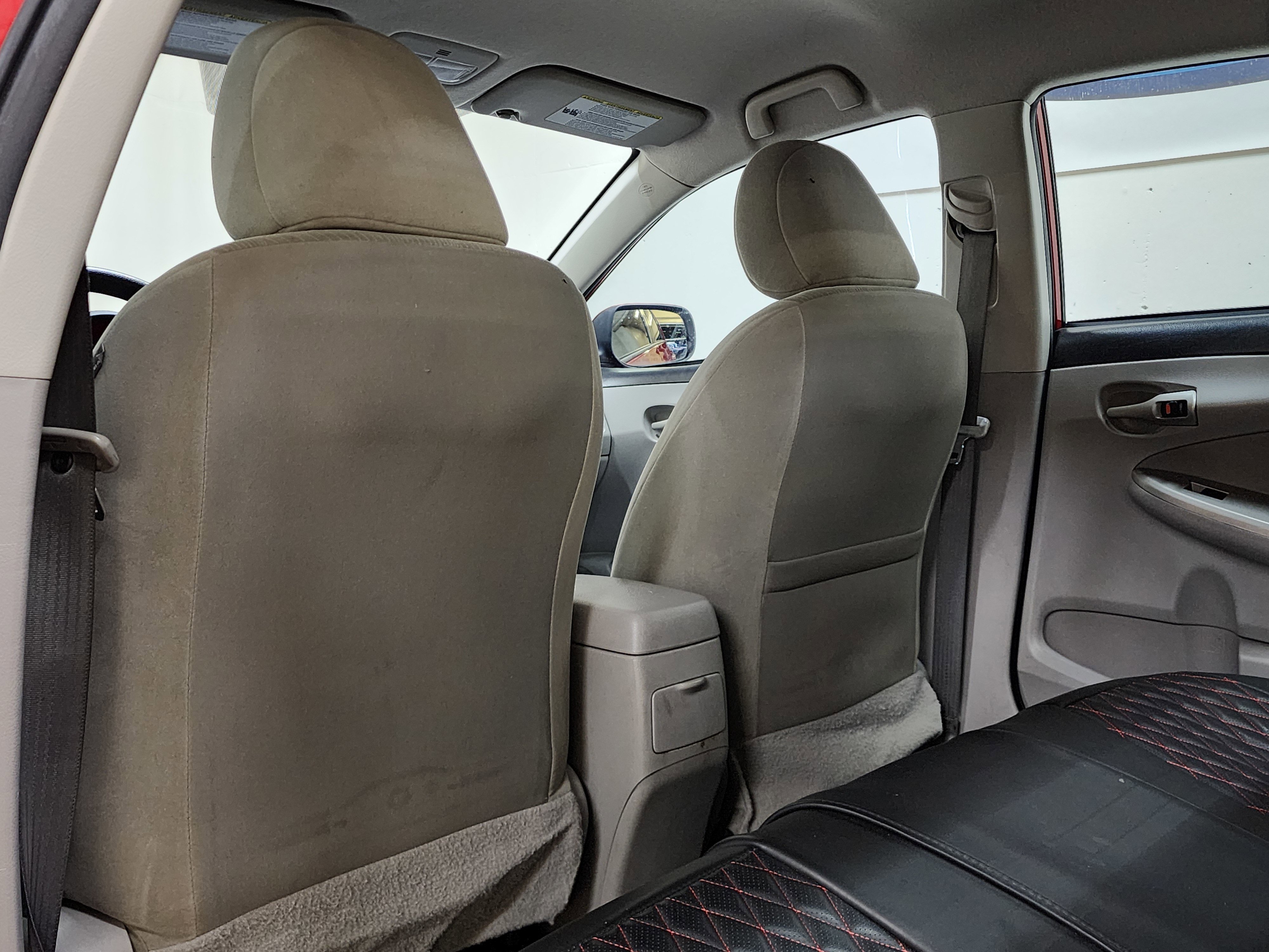 Used 2012 Toyota Corolla LE FWD image 15