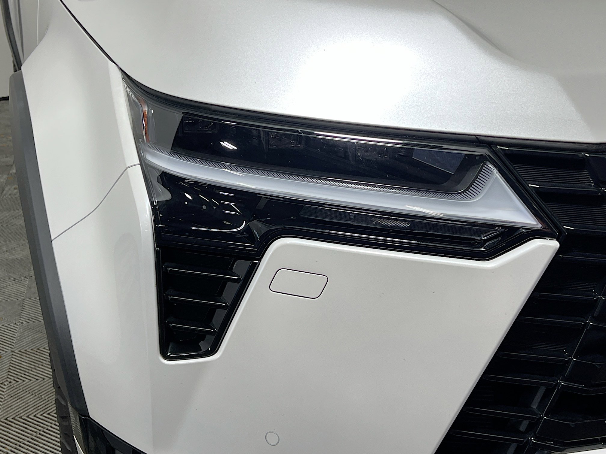 Used 2025 Lexus GX 550 image 12
