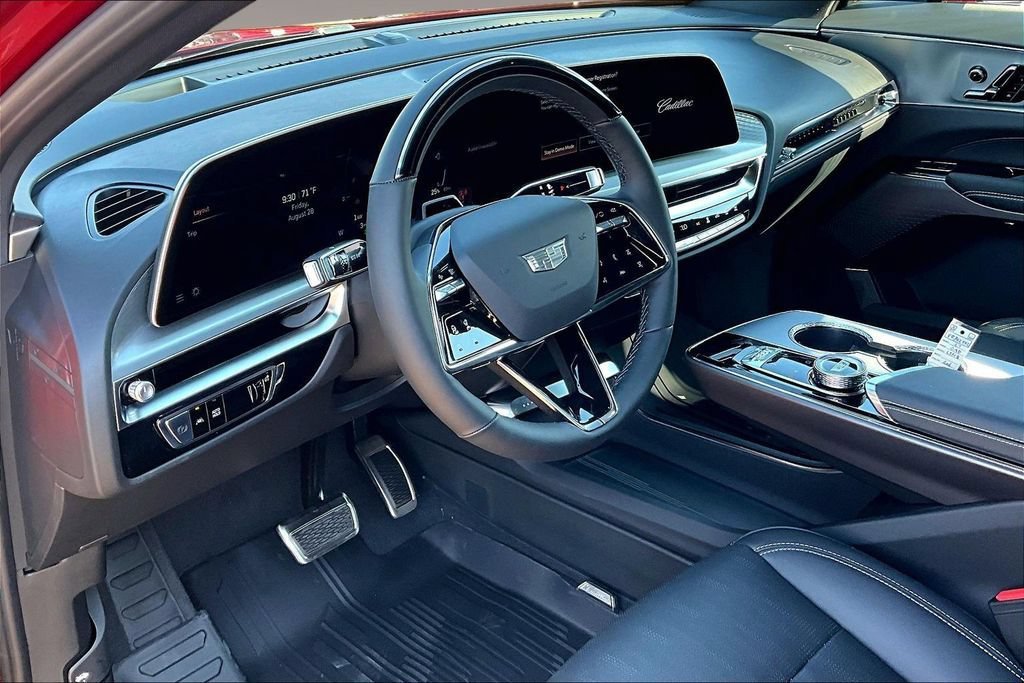 New 2027 Cadillac Optiq Sport w/ LPO, Floor Liner Package AWD/4WD image 6