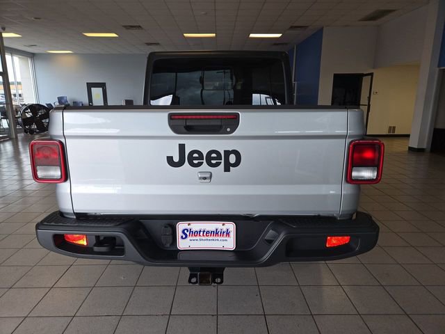 Used 2022 Jeep Gladiator Sport AWD/4WD image 7