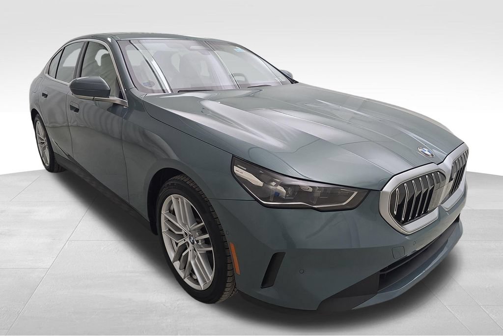 Certified 2024 BMW 530i xDrive w/ Premium Package AWD/4WD image 2