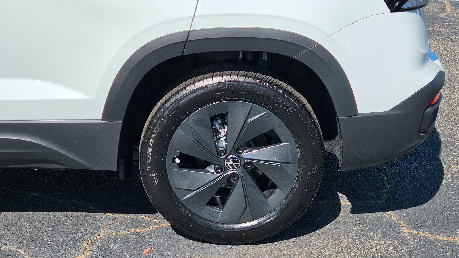 New 2027 Volkswagen Taos S FWD image 16
