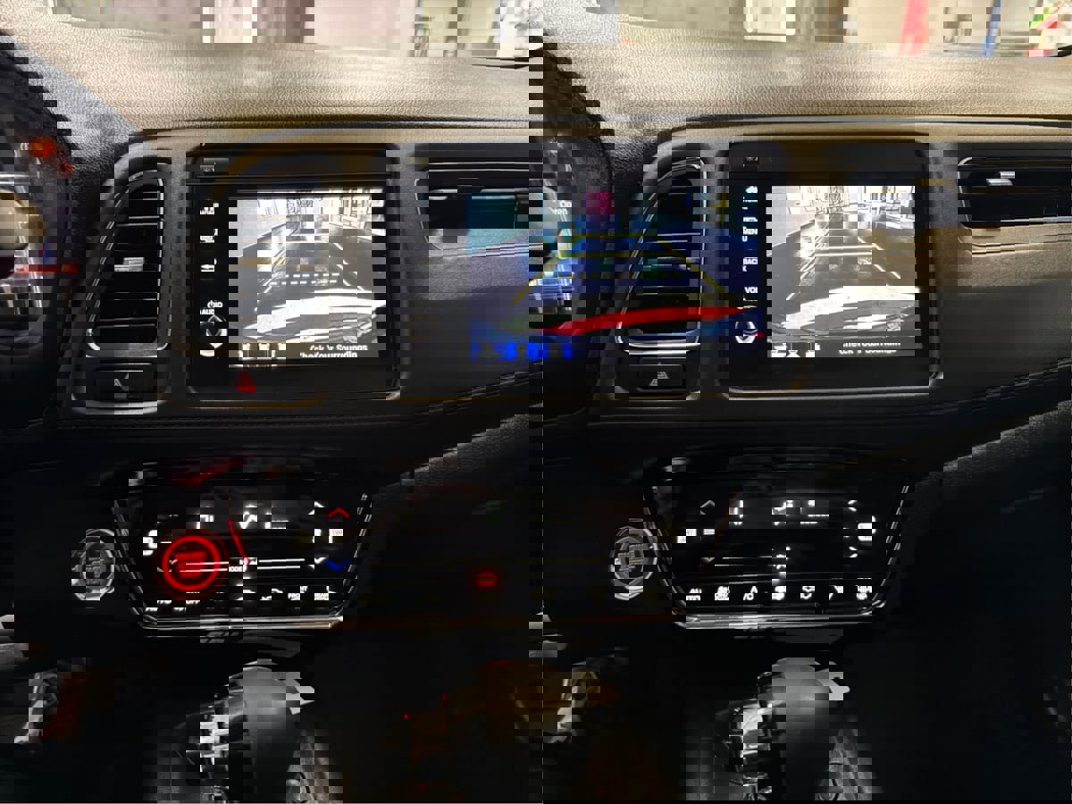 Used 2021 Honda HR-V EX image 27