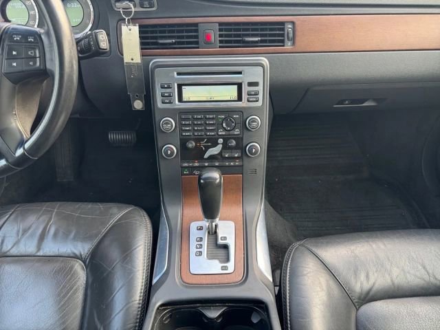 Used 2011 Volvo XC70 3.2 image 15