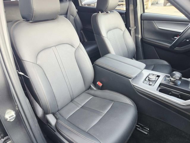 Certified 2025 MAZDA CX-90 3.3 Turbo w/ Preferred Package image 15