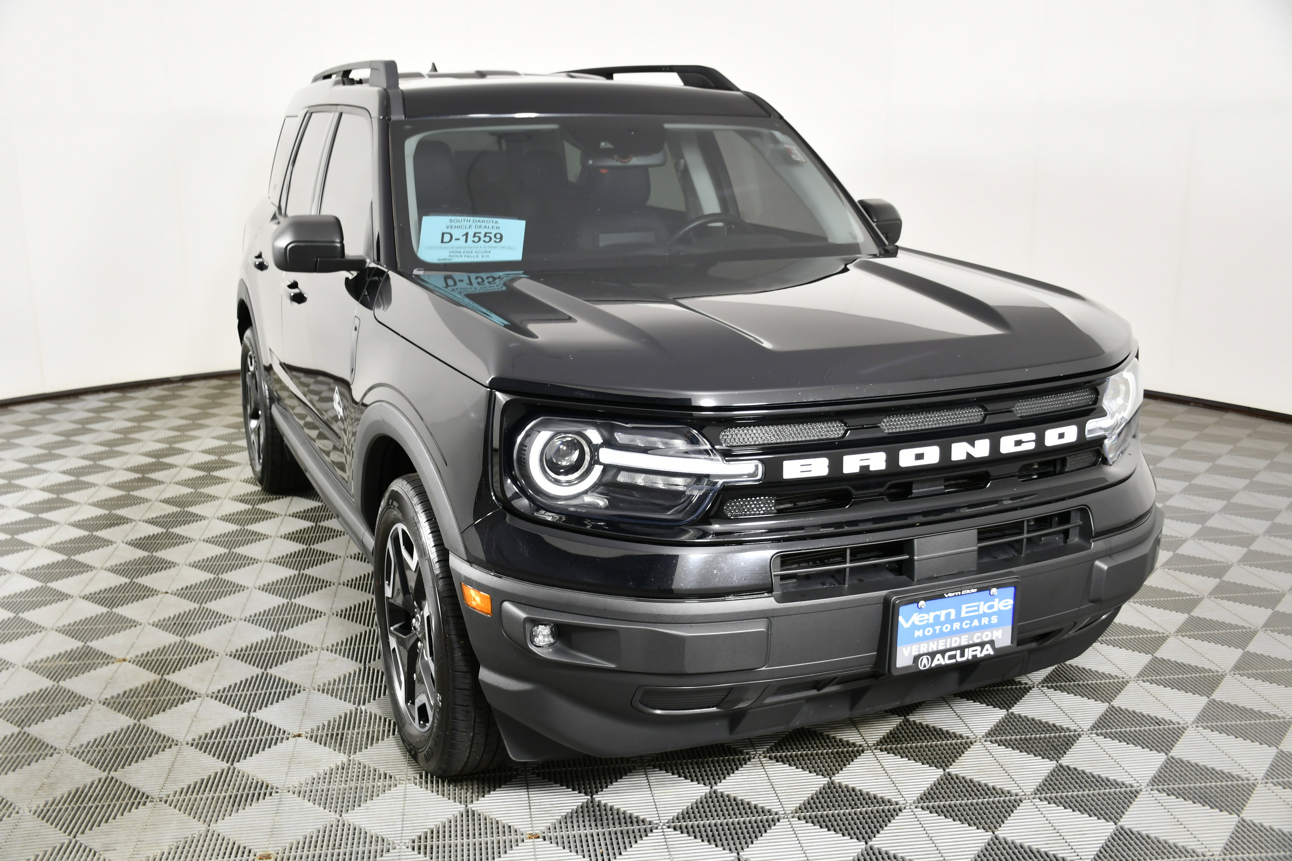 Used 2021 Ford Bronco Sport Outer Banks w/ Outer Banks Package (96D) image 3