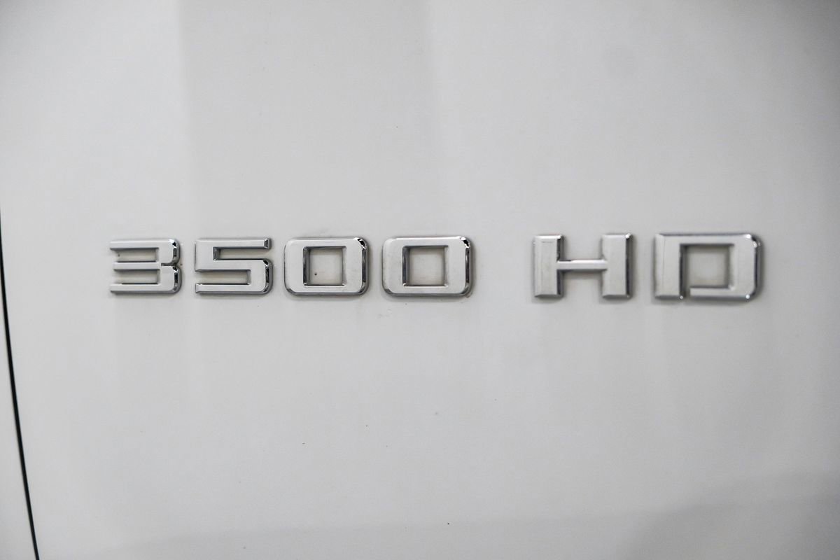 Used 2022 Chevrolet Silverado 3500 High Country image 55