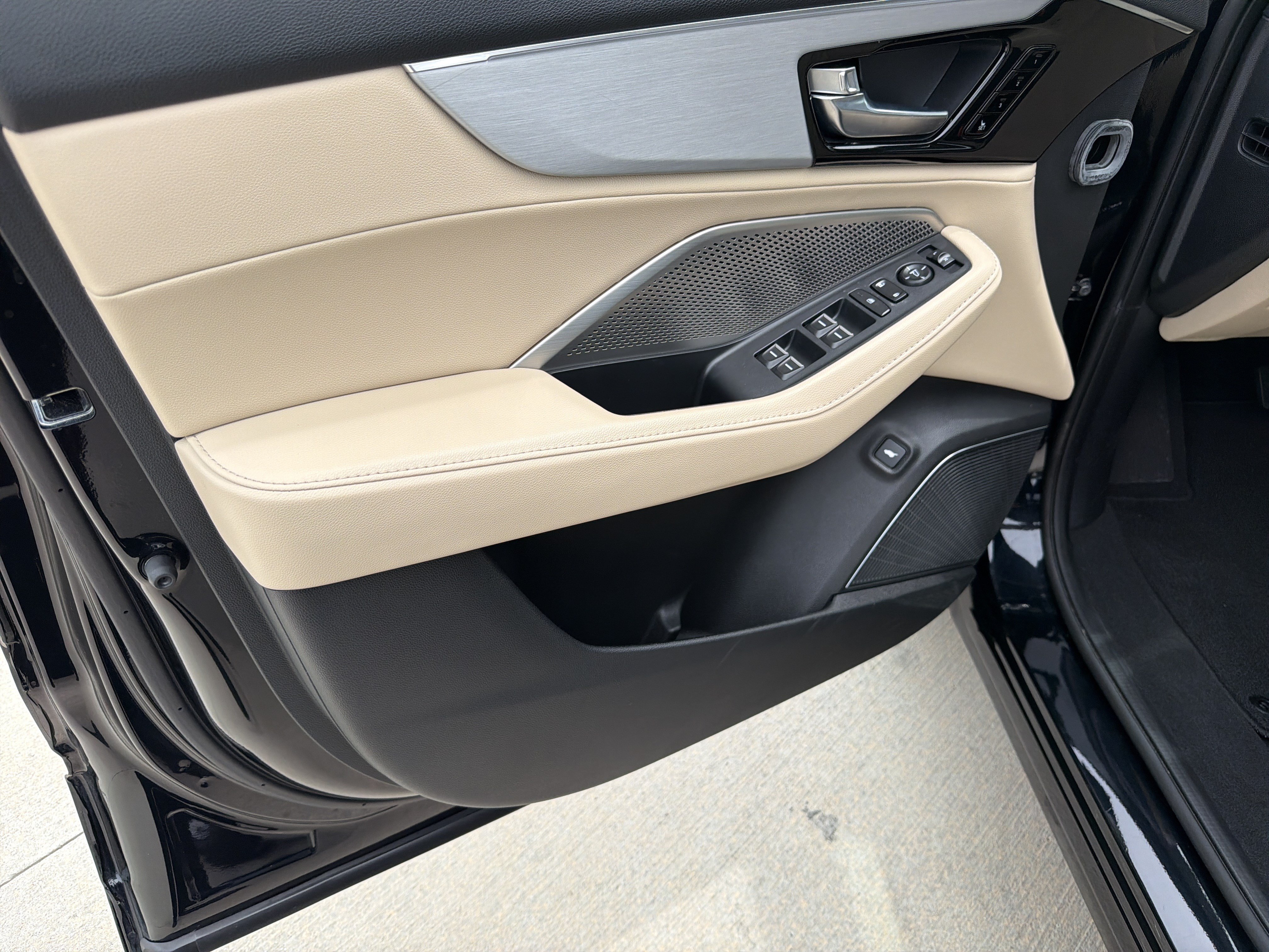 Certified 2023 Acura MDX FWD image 14