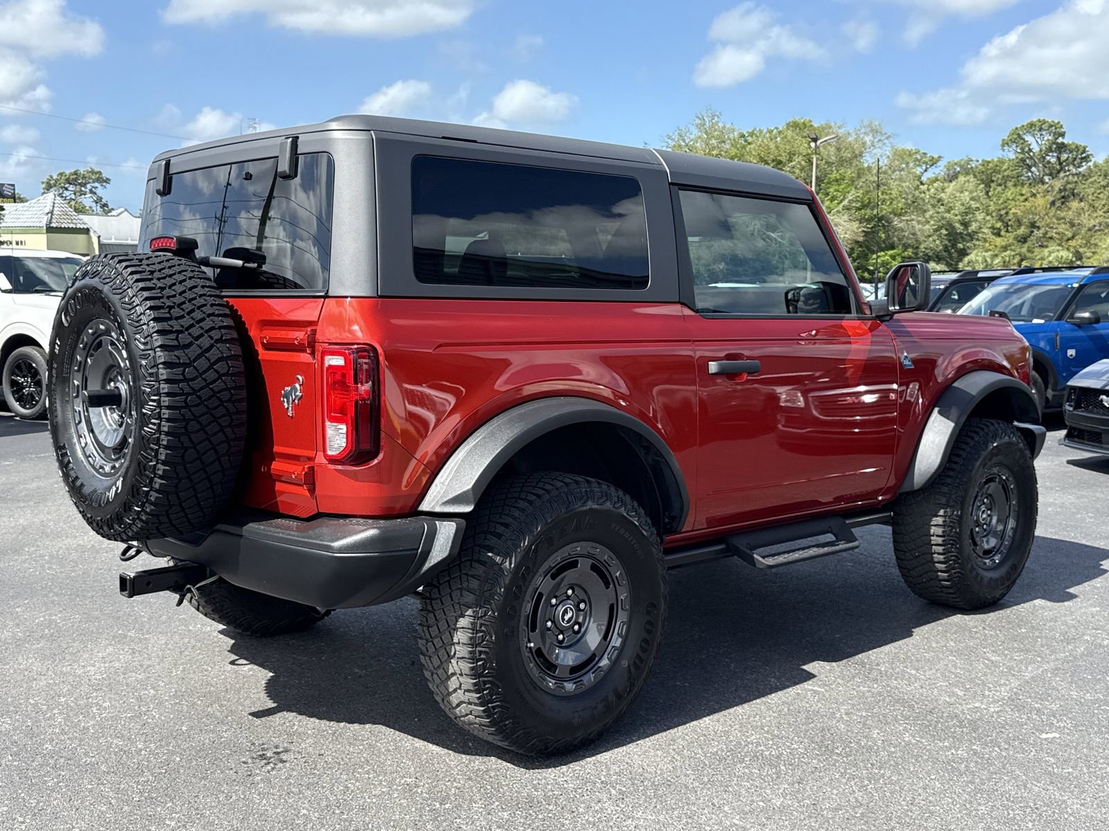 Certified 2024 Ford Bronco Black Diamond image 4