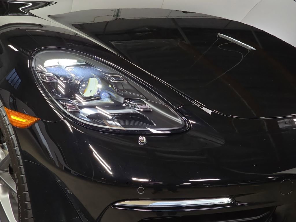 Certified 2024 Porsche 718 Cayman S RWD image 12