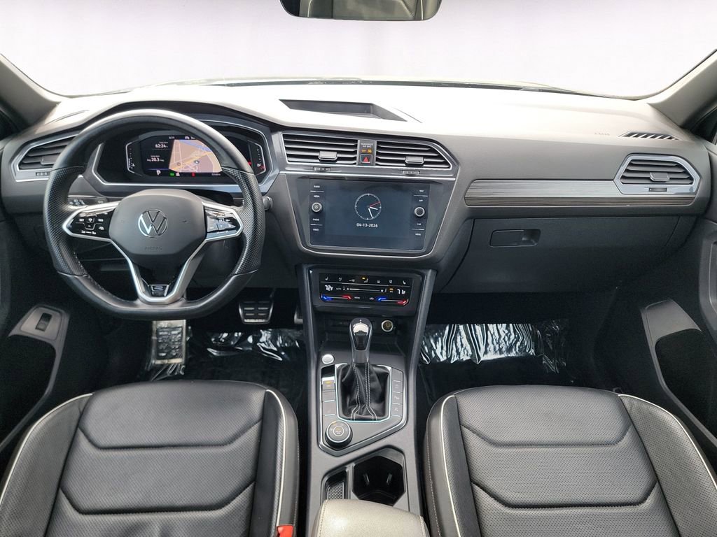 Used 2022 Volkswagen Tiguan SEL R-Line image 10
