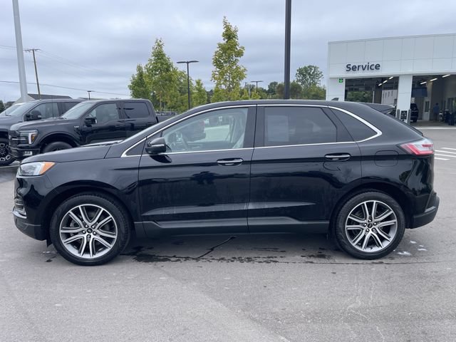 Used 2024 Ford Edge Titanium w/ Equipment Group 301A AWD/4WD image 2