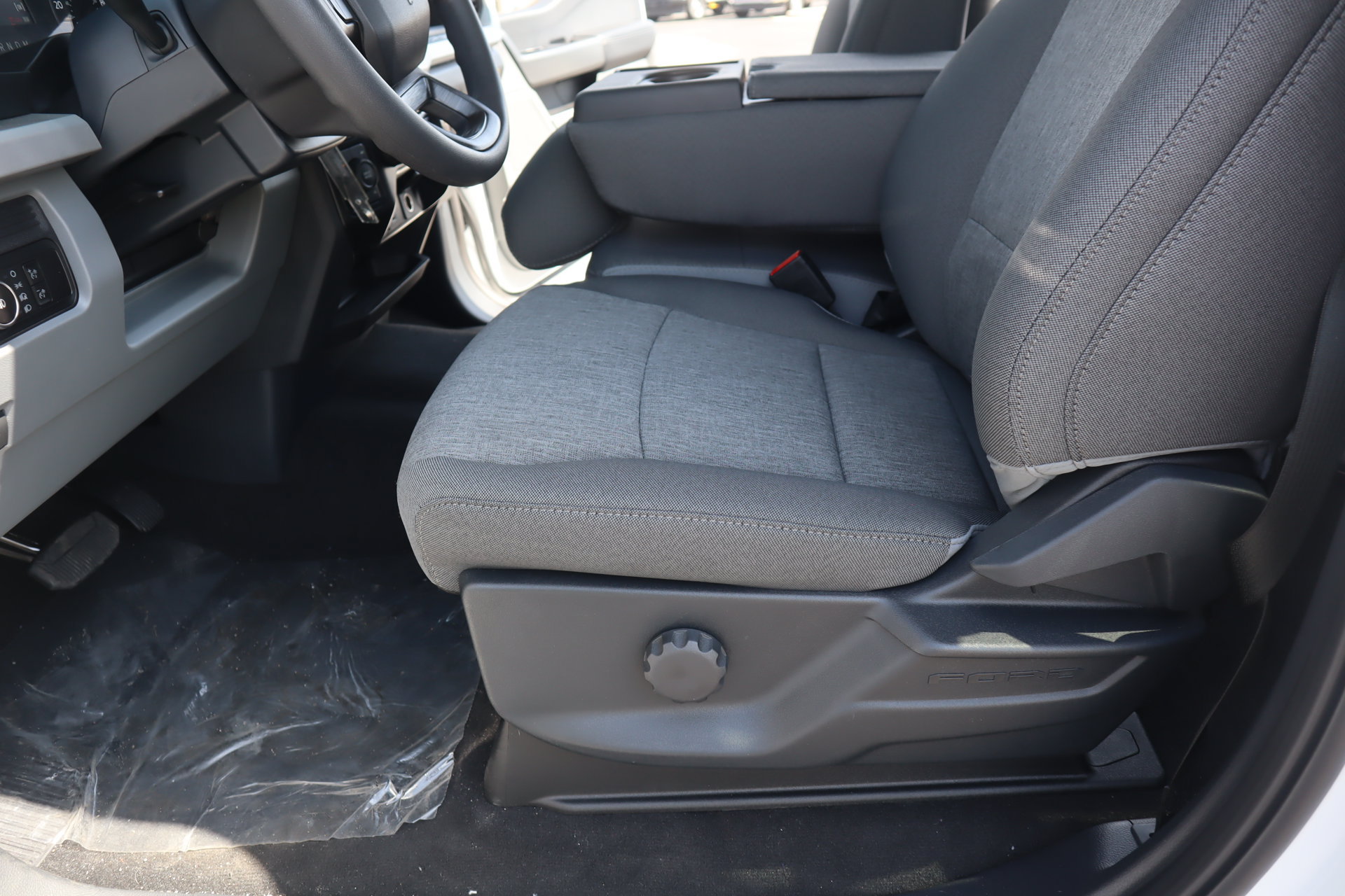 New 2026 Ford F350 XL w/ STX Appearance Package AWD/4WD image 10