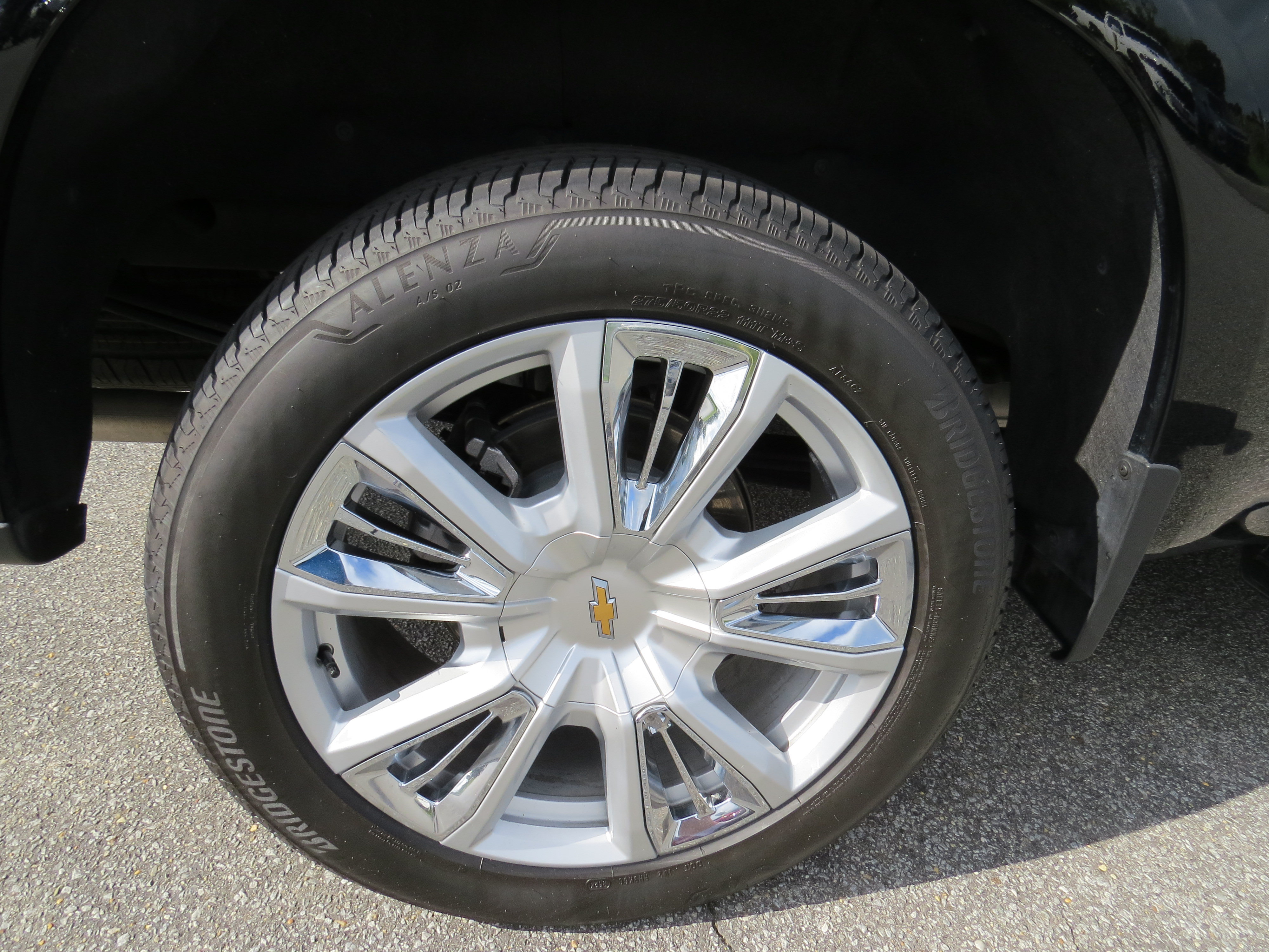 Used 2025 Chevrolet Silverado 1500 High Country w/ High Country Premium Package AWD/4WD image 12