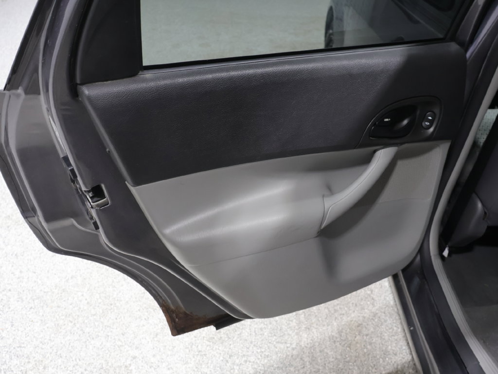 Used 2007 Ford Focus S FWD image 23