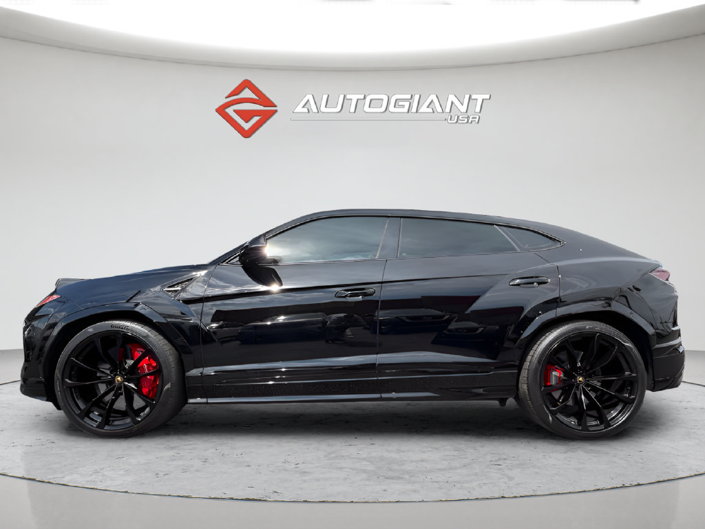 Used 2021 Lamborghini Urus AWD/4WD image 3