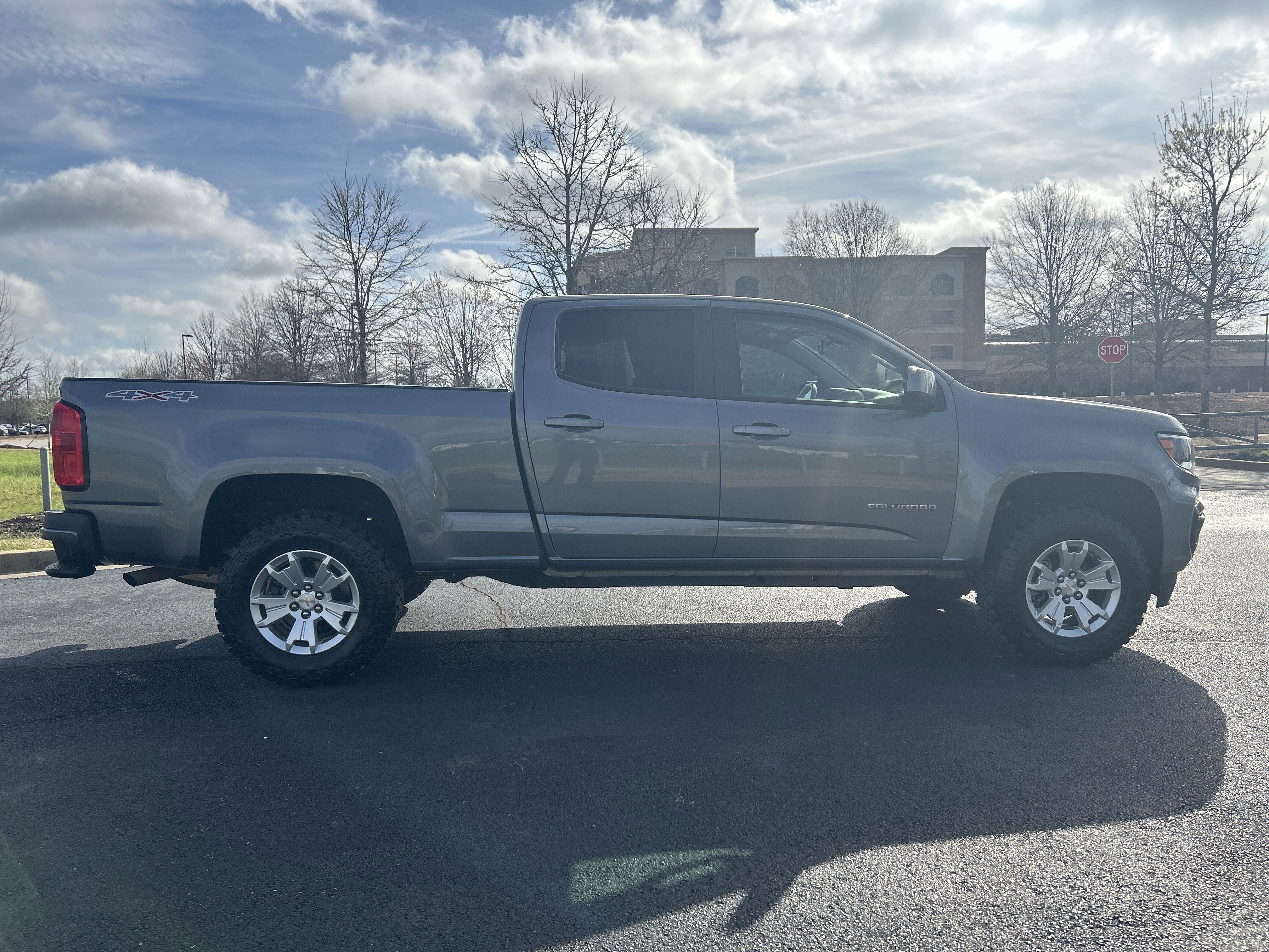 Used 2021 Chevrolet Colorado LT image 10
