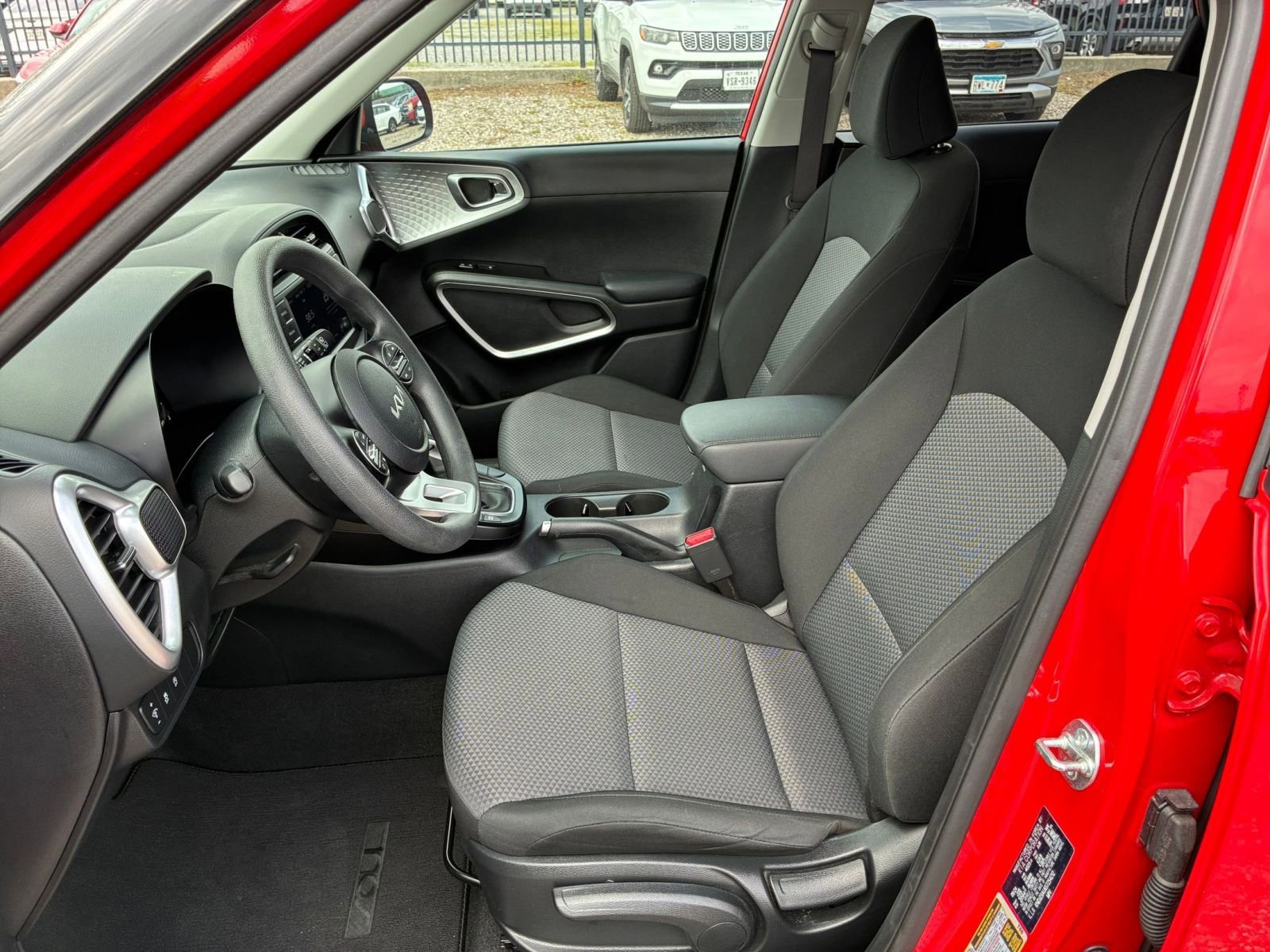 Used 2025 Kia Soul LX w/ LX Technology Package image 20