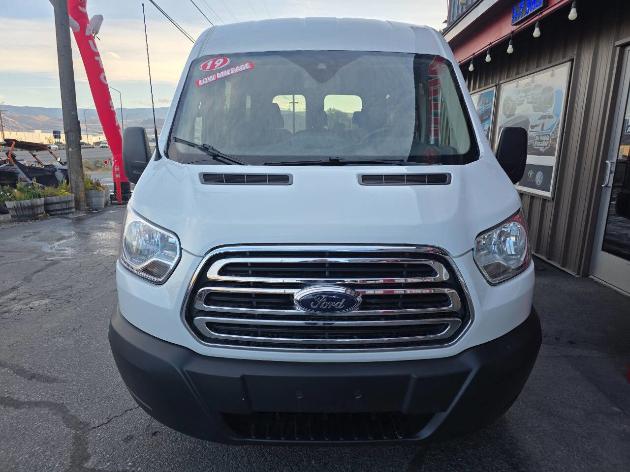 Used 2019 Ford Transit 150 XLT image 6