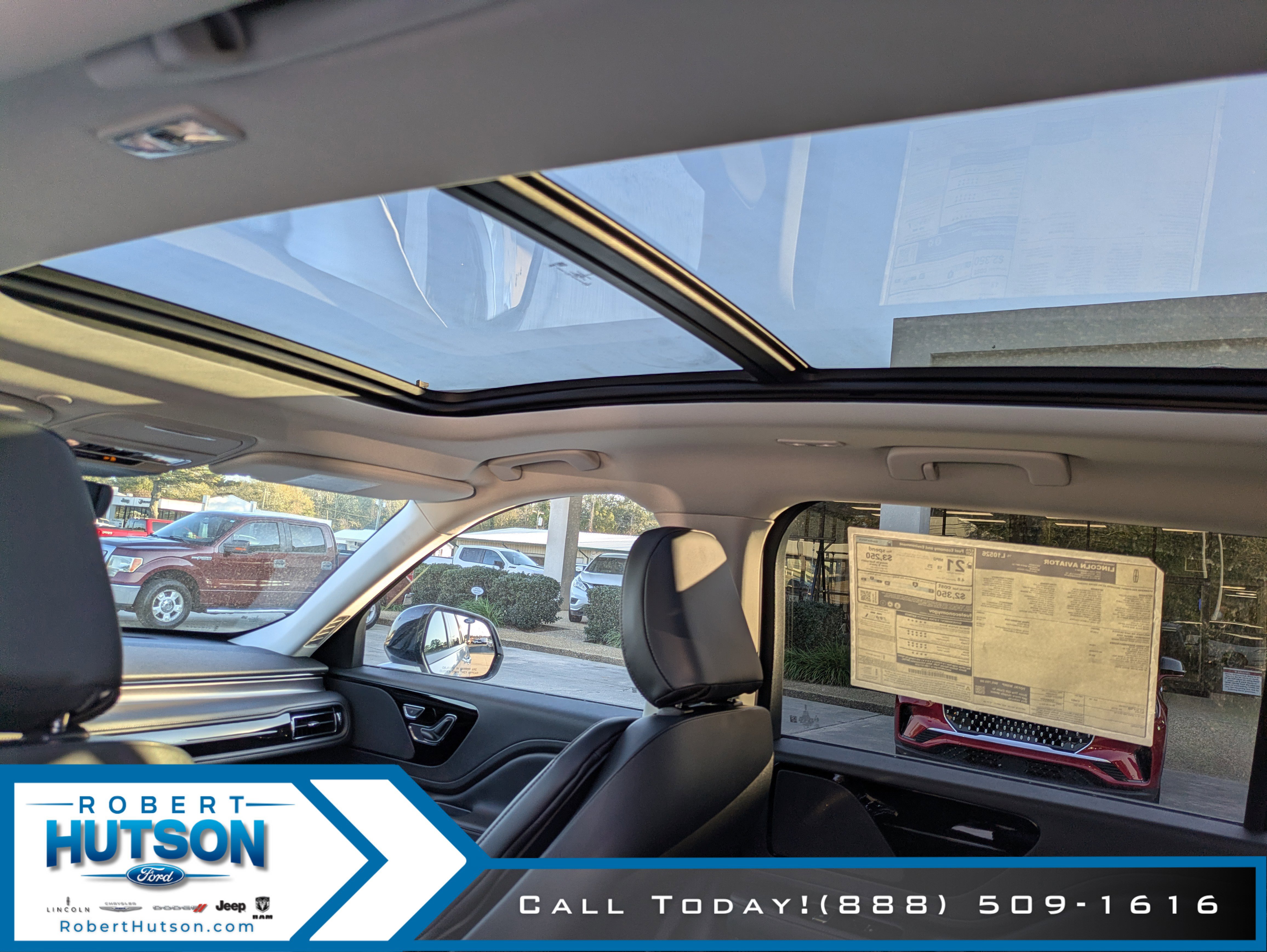 New 2026 Lincoln Aviator Premiere image 18