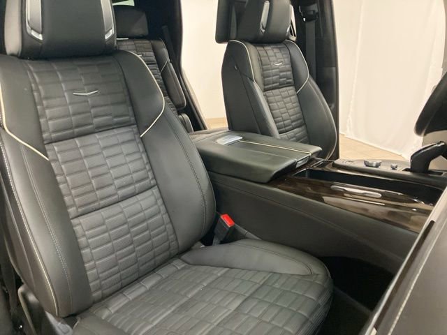 Used 2023 Cadillac Escalade Premium Luxury Platinum w/ LPO, Radiant Package image 30