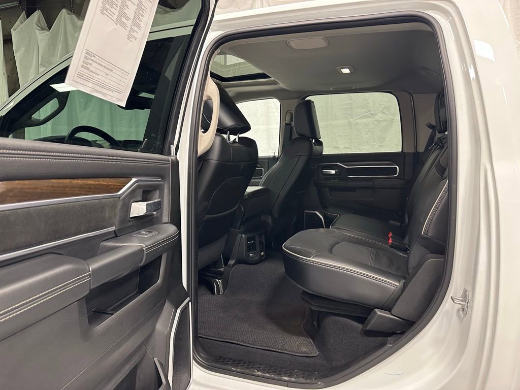 Used 2024 RAM 3500 Laramie image 41
